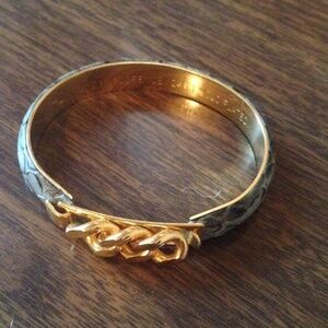 Vita Embossed Leather & Gold Bracelet